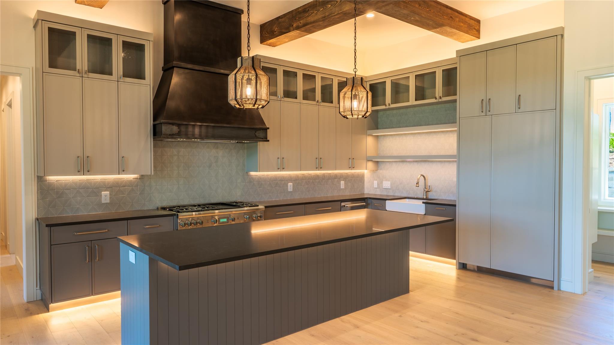 804 Lagrange Dr, Fredericksburg, TX 78624