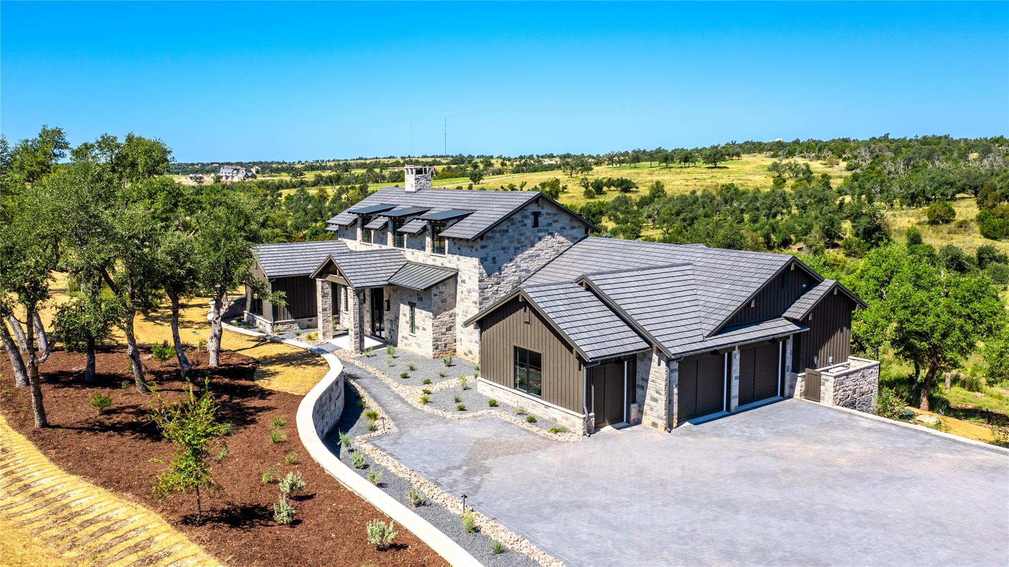 804 Lagrange Dr, Fredericksburg, TX 78624