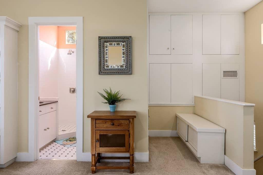 1159 Navasota St, Austin, TX 78702