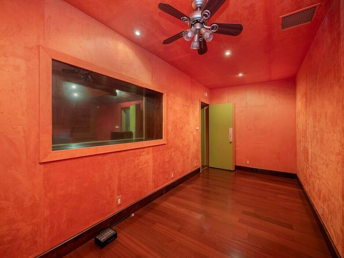 1159 Navasota St, Austin, TX 78702