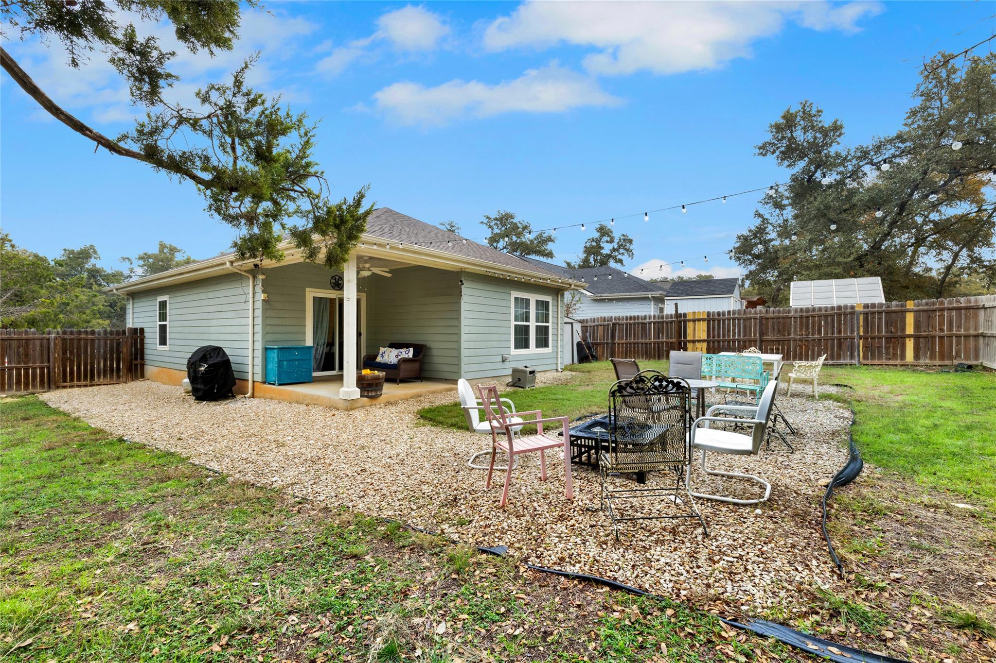 1132 Rhinestone Dr, Canyon Lake, TX 78133