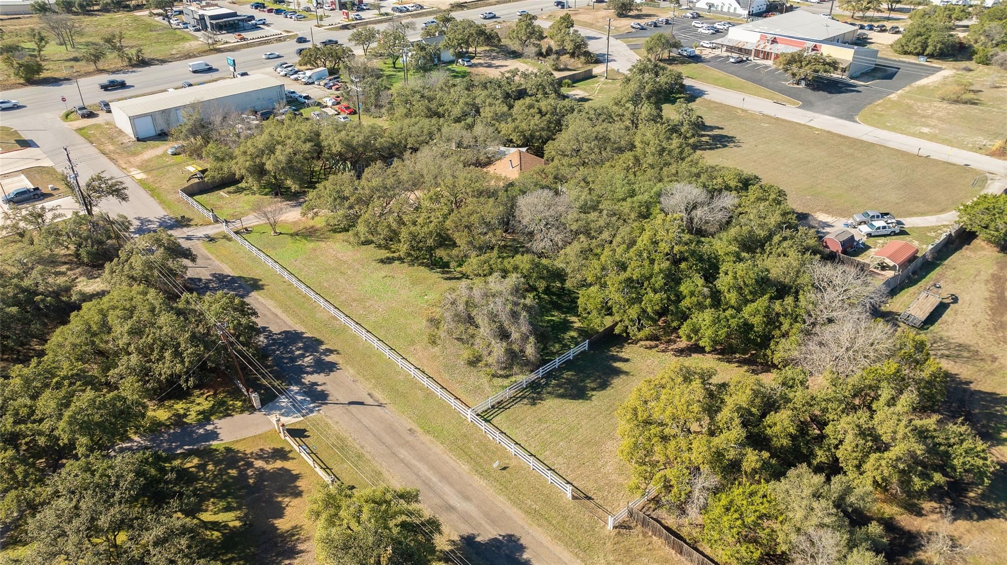 104 Jonathan Dr, Liberty Hill, TX 78642