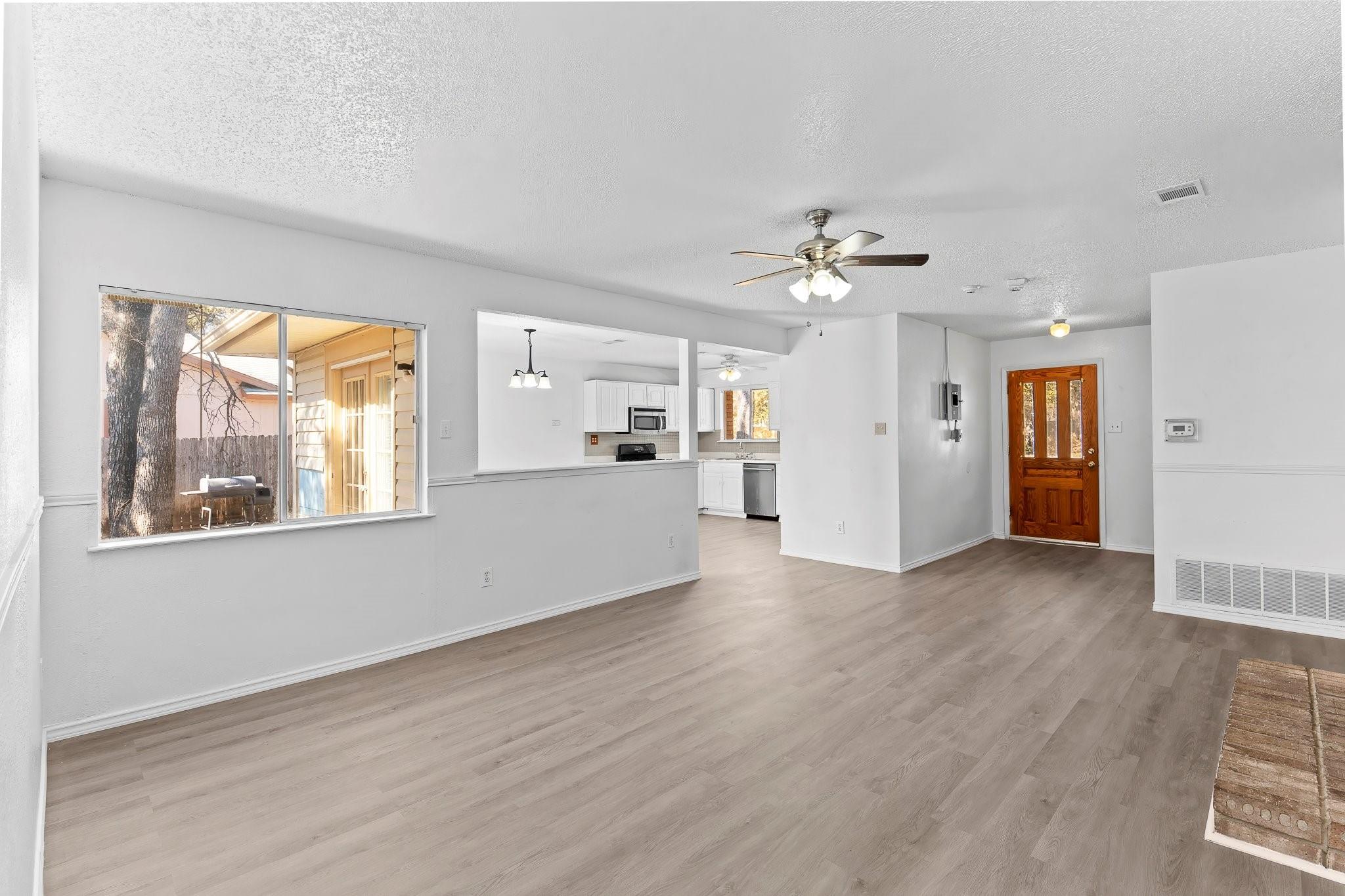500 Honeysuckle Dr, Cedar Park, TX 78613
