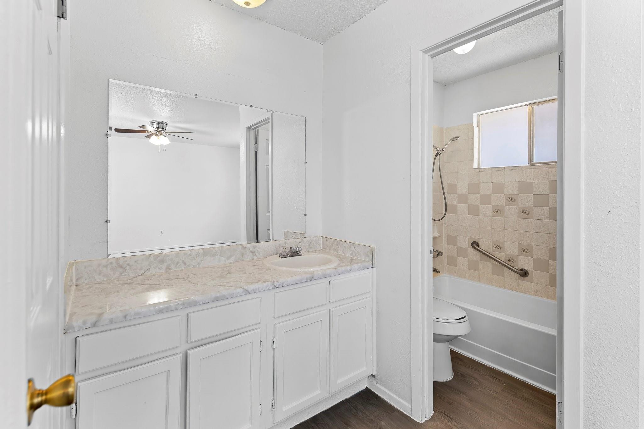 500 Honeysuckle Dr, Cedar Park, TX 78613