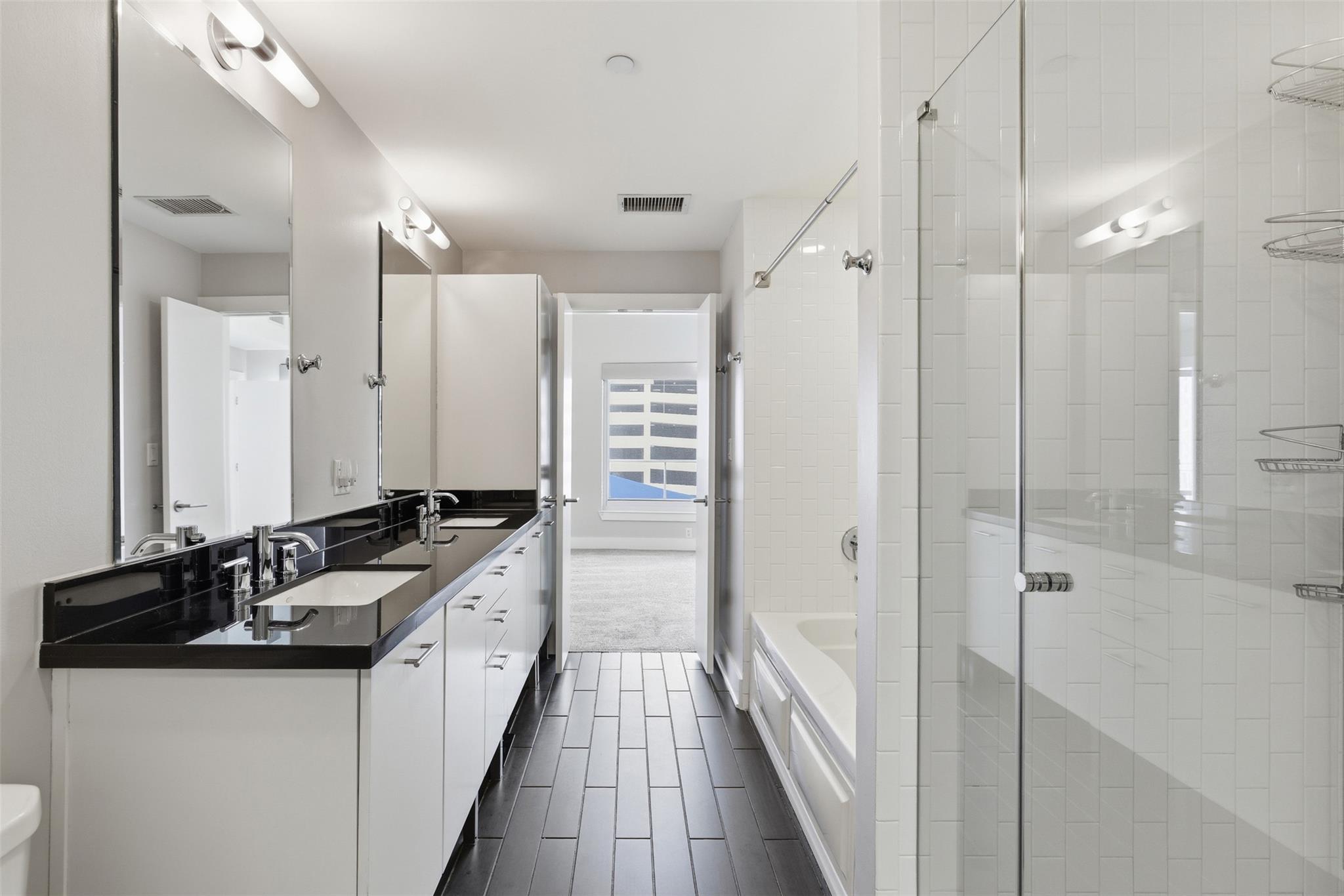 603 Davis St # 703, Austin, TX 78701