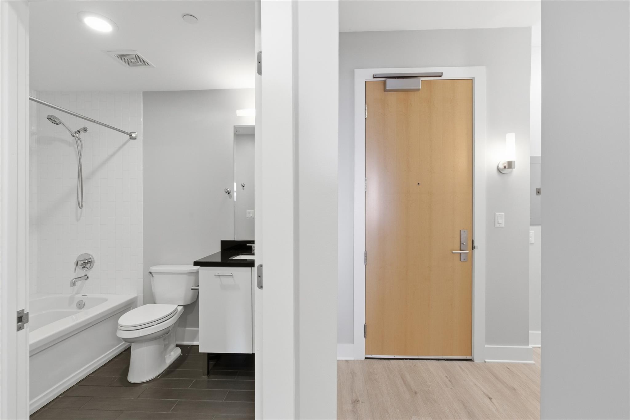 603 Davis St # 703, Austin, TX 78701