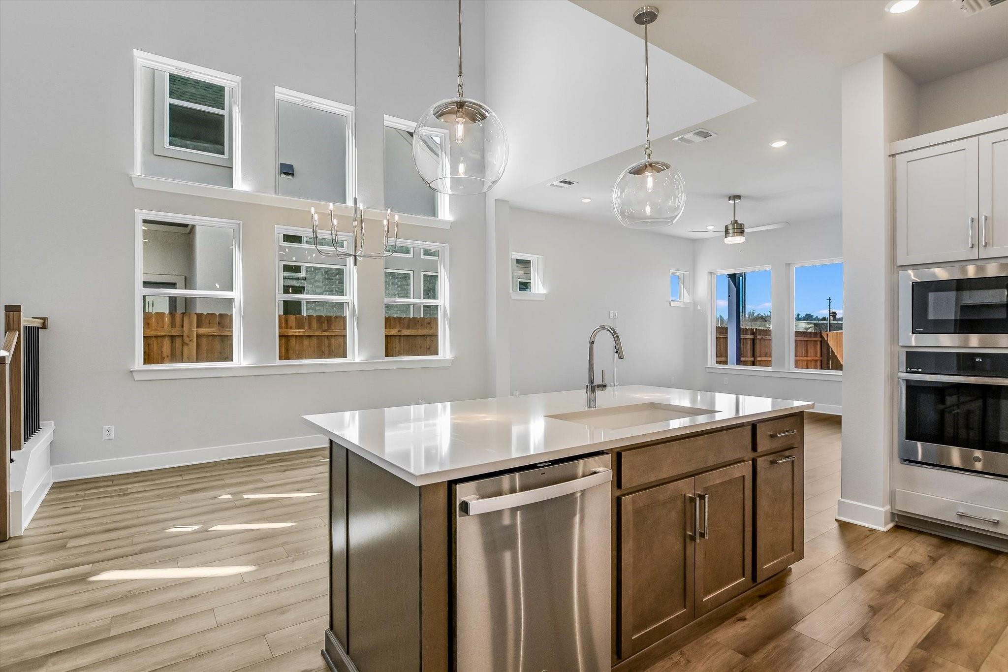 1333 South Brook Dr, Leander, TX 78641