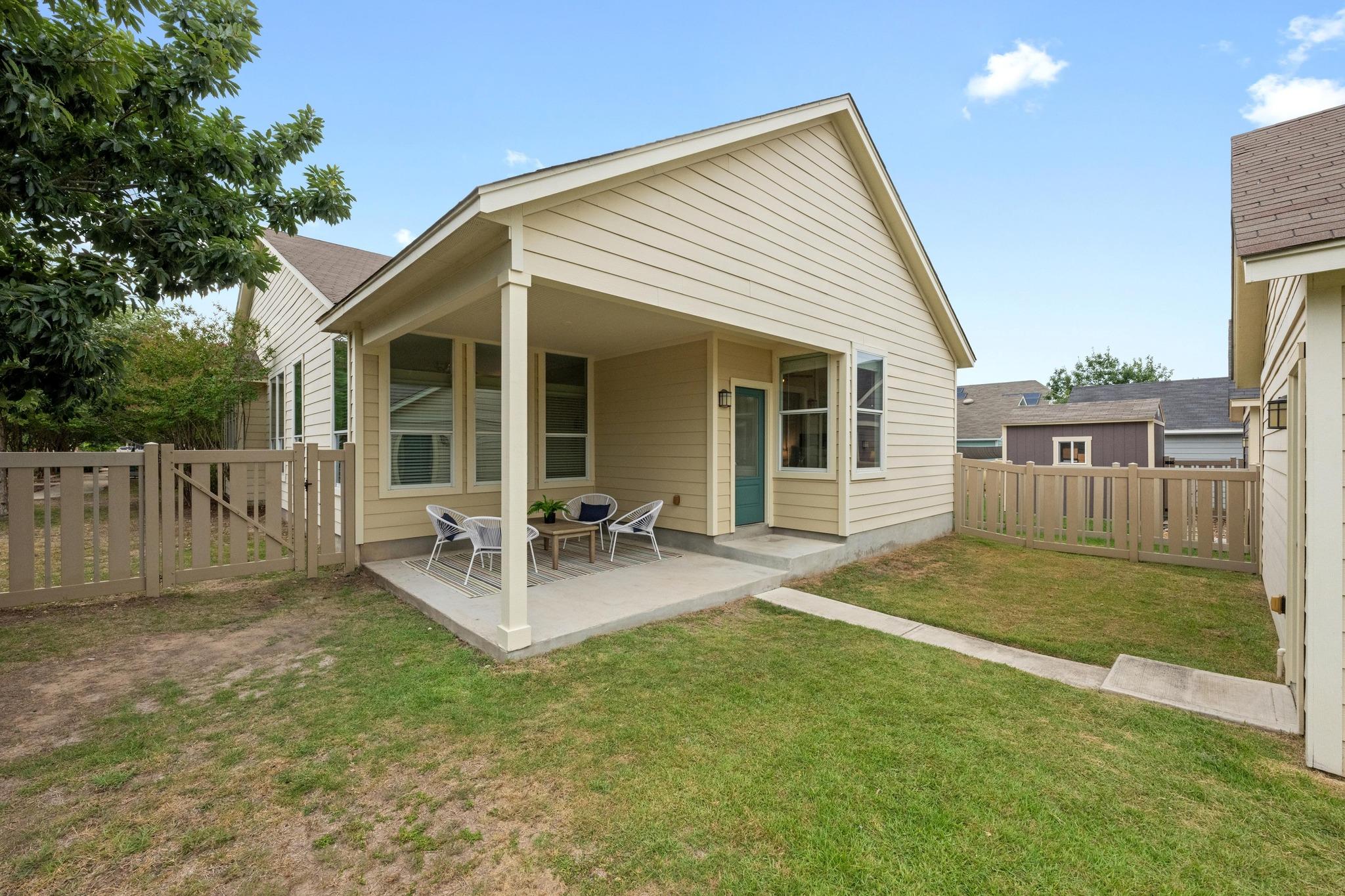 1267 Sanders, Kyle, TX 78640