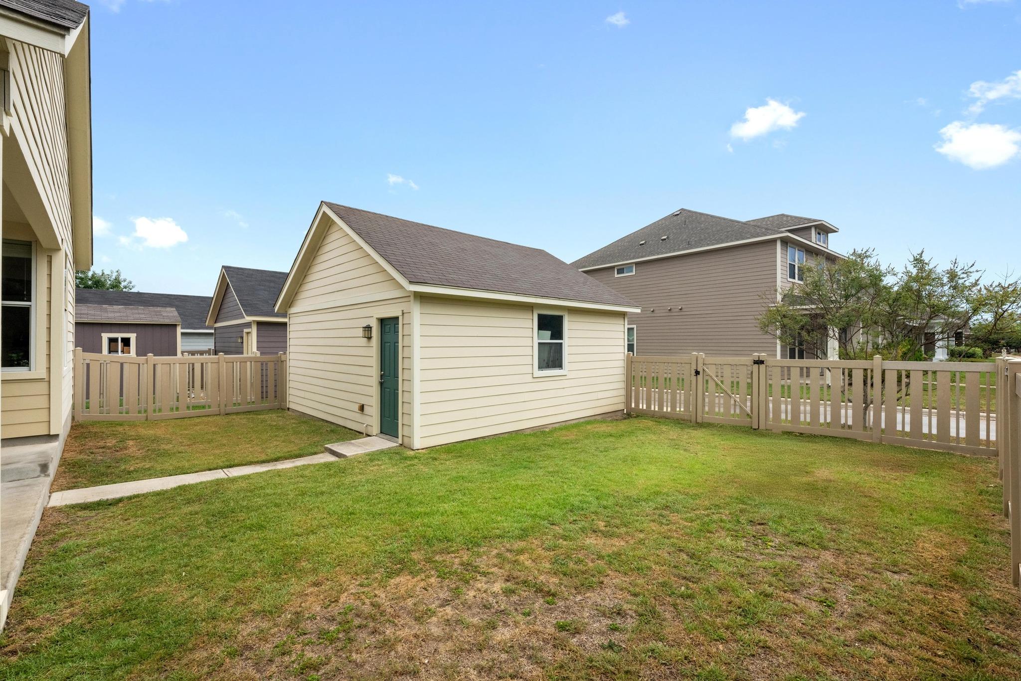 1267 Sanders, Kyle, TX 78640