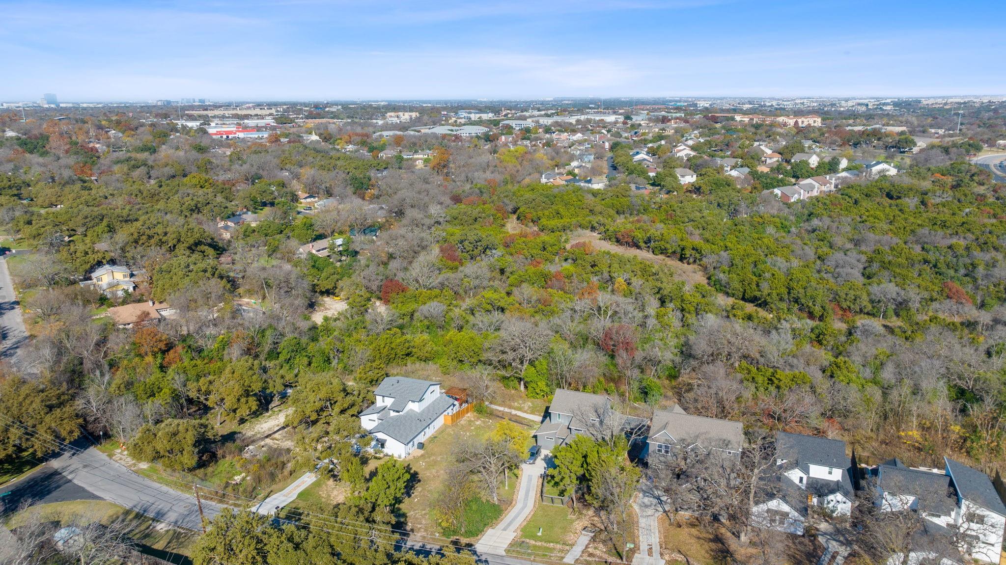 1316 E Applegate Dr, Austin, TX 78753