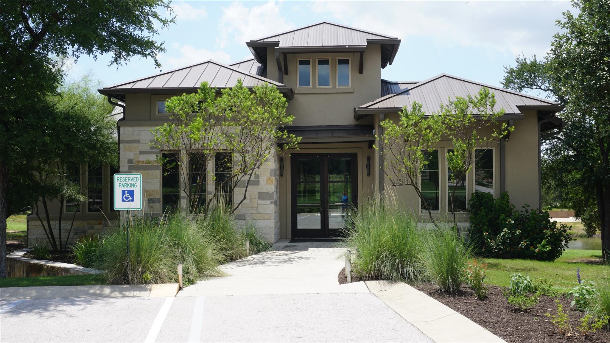 525 Clubhouse Dr, Georgetown, TX 78628