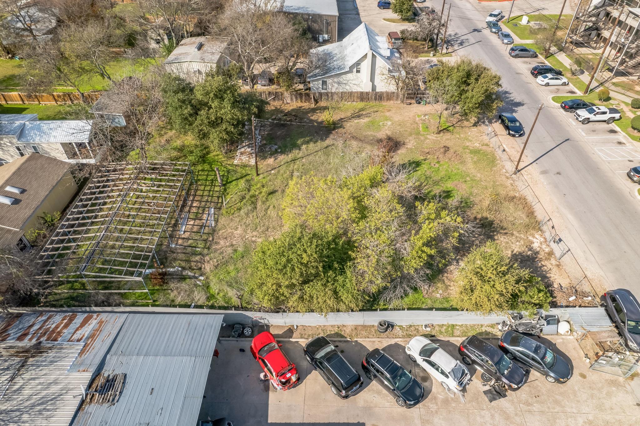 301 & 303 Ferguson Dr, Austin, TX 78753