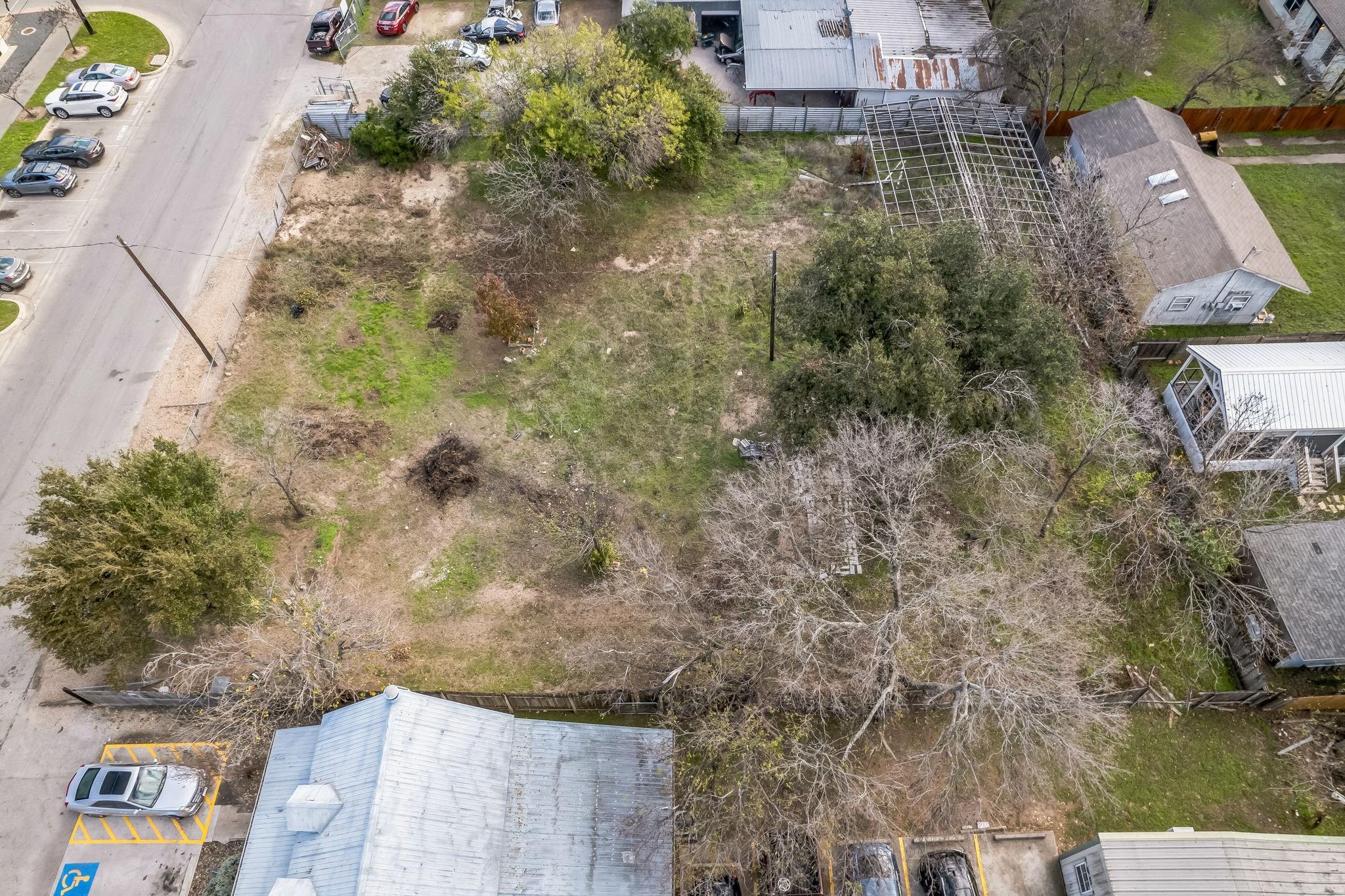 301 & 303 Ferguson Dr, Austin, TX 78753