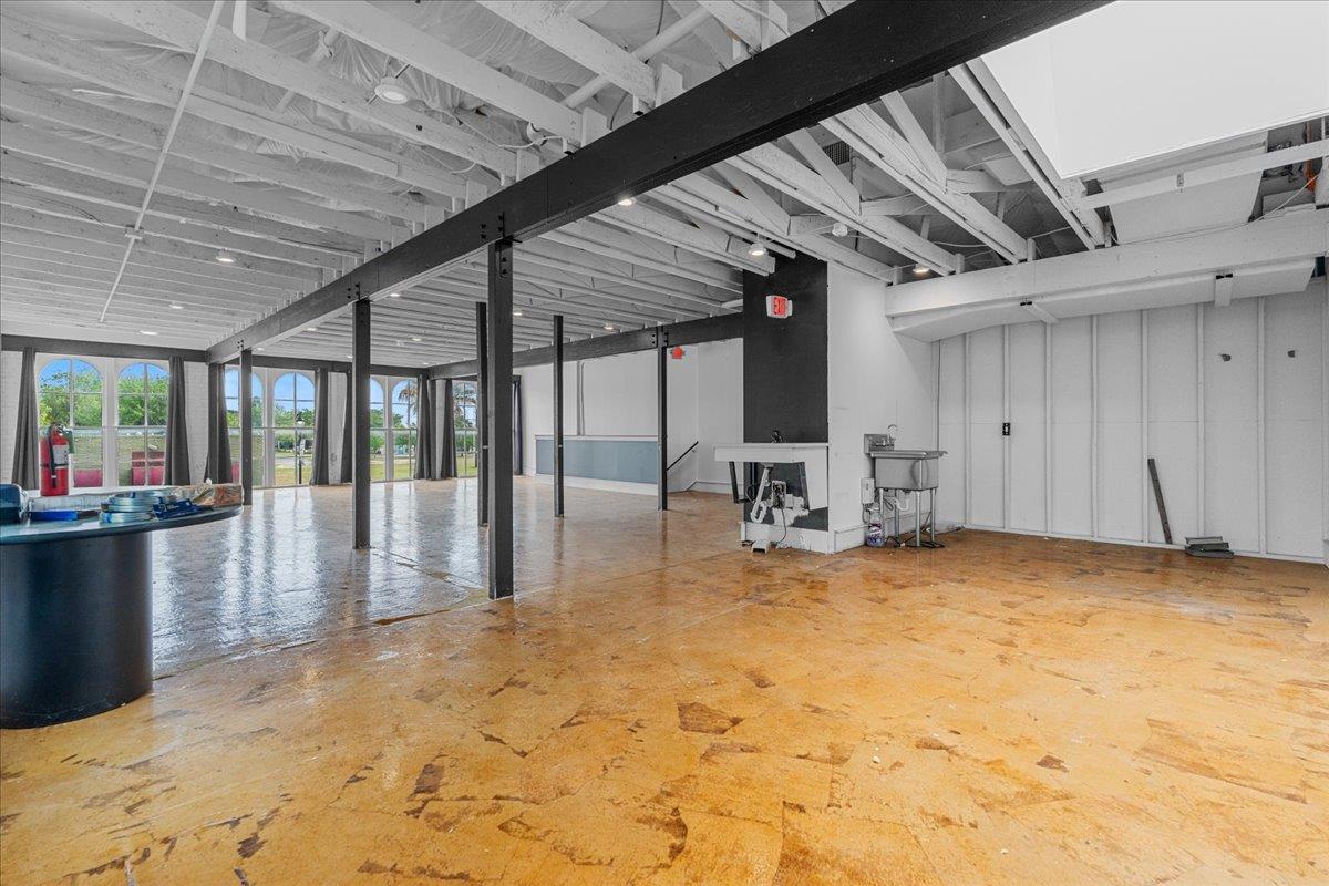 117 East St # 200, Hutto, TX 78634