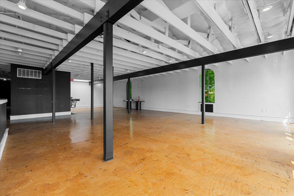 117 East St # 200, Hutto, TX 78634