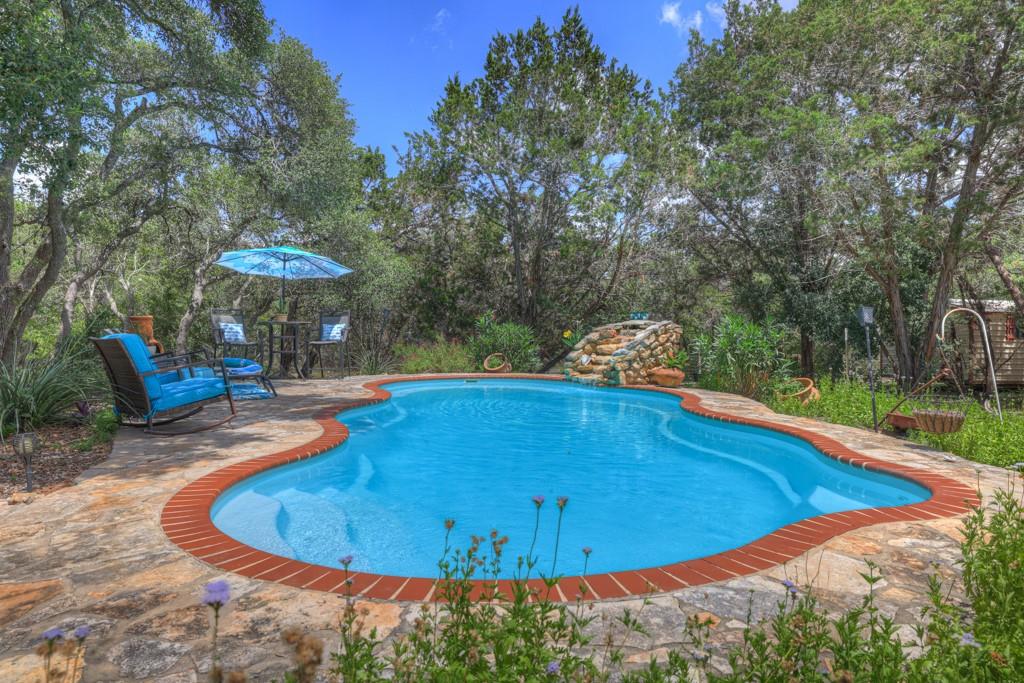 107 Buttermilk Ln, Spring Branch, TX 78070