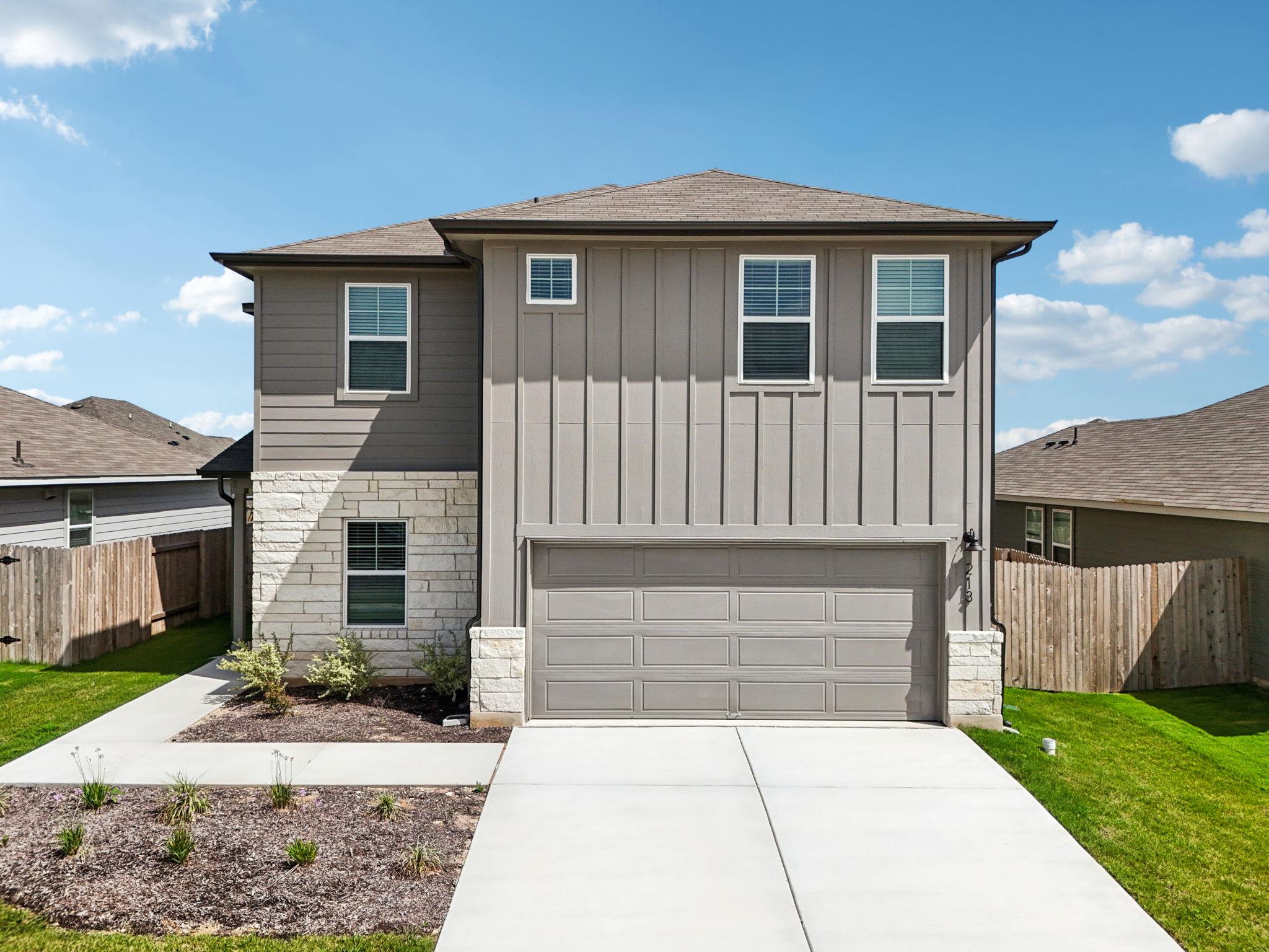 213 Little Green Trl, Jarrell, TX 76537