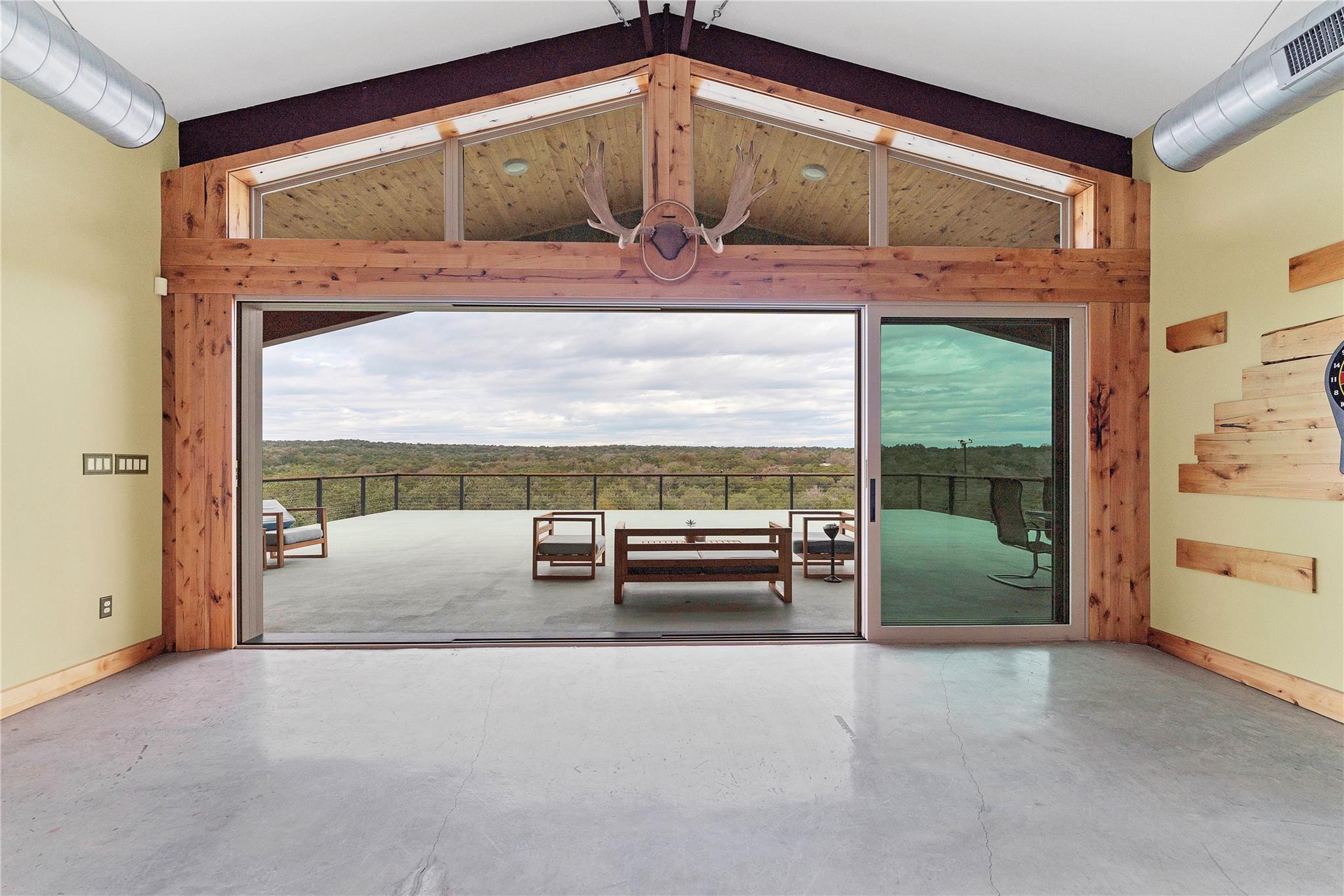 176 Elk Rdg, Canyon Lake, TX 78133