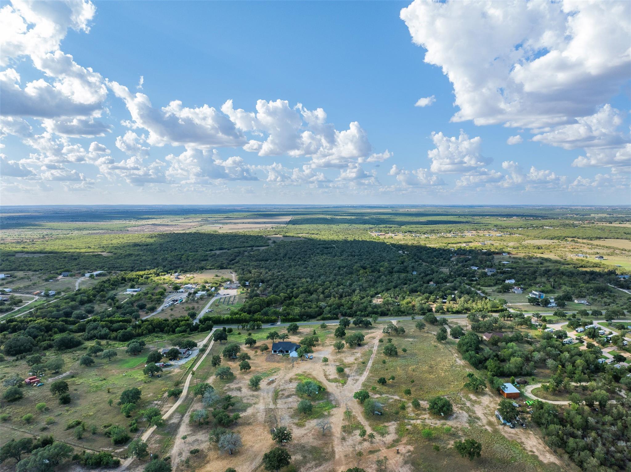 399 Seals Creek Rd, Lockhart, TX 78644