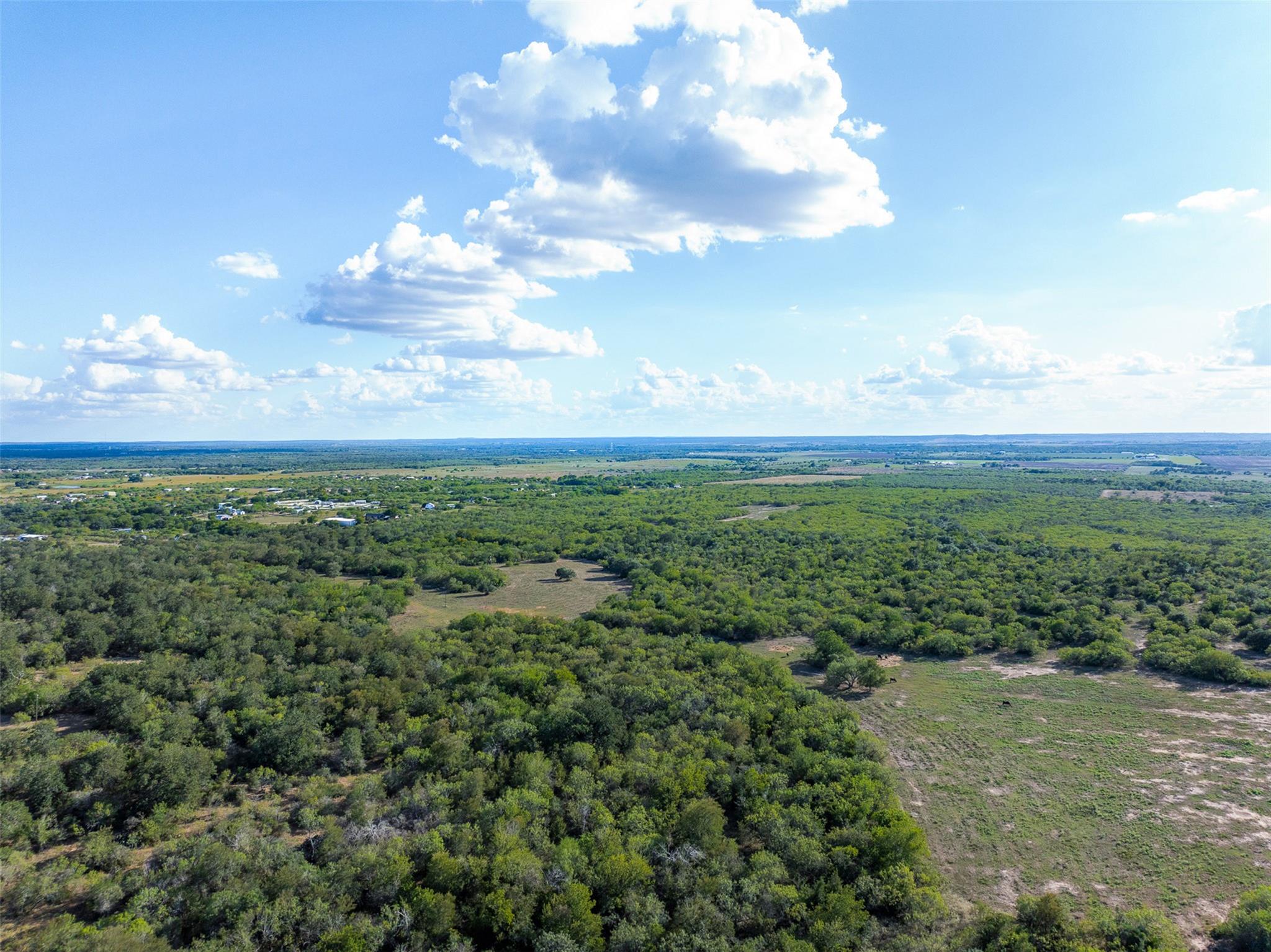 399 Seals Creek Rd, Lockhart, TX 78644