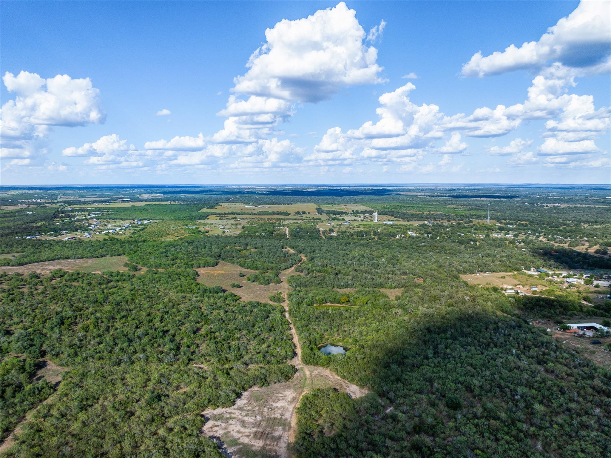 399 Seals Creek Rd, Lockhart, TX 78644