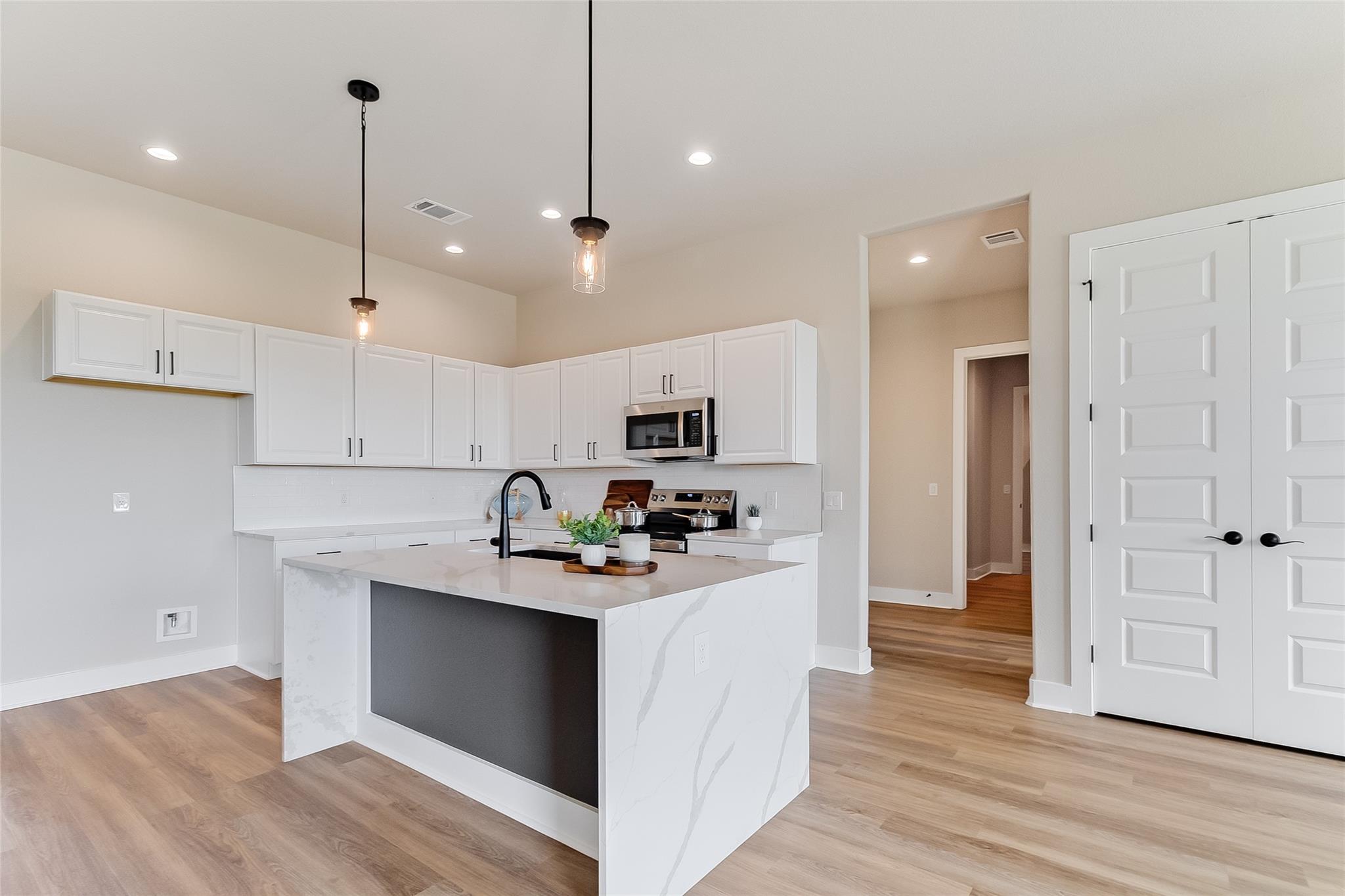 111 Draper Ln, Bertram, TX 78605