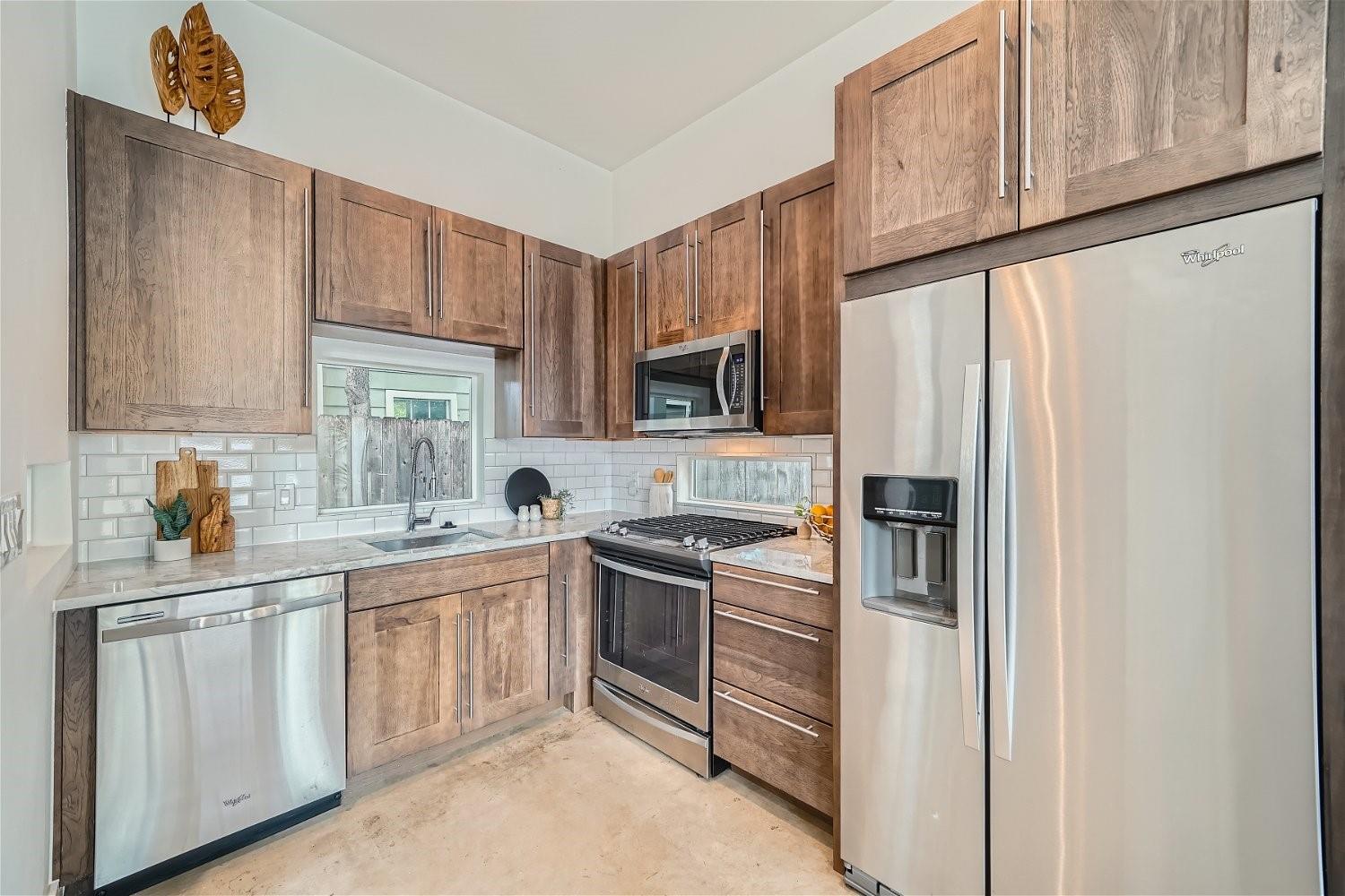 6002 Camino Real Rd, Austin, TX 78757