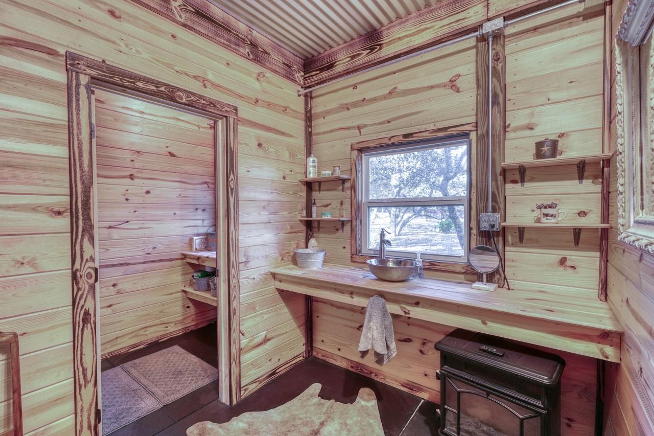 1261 Park Road, Lampasas, TX 76550