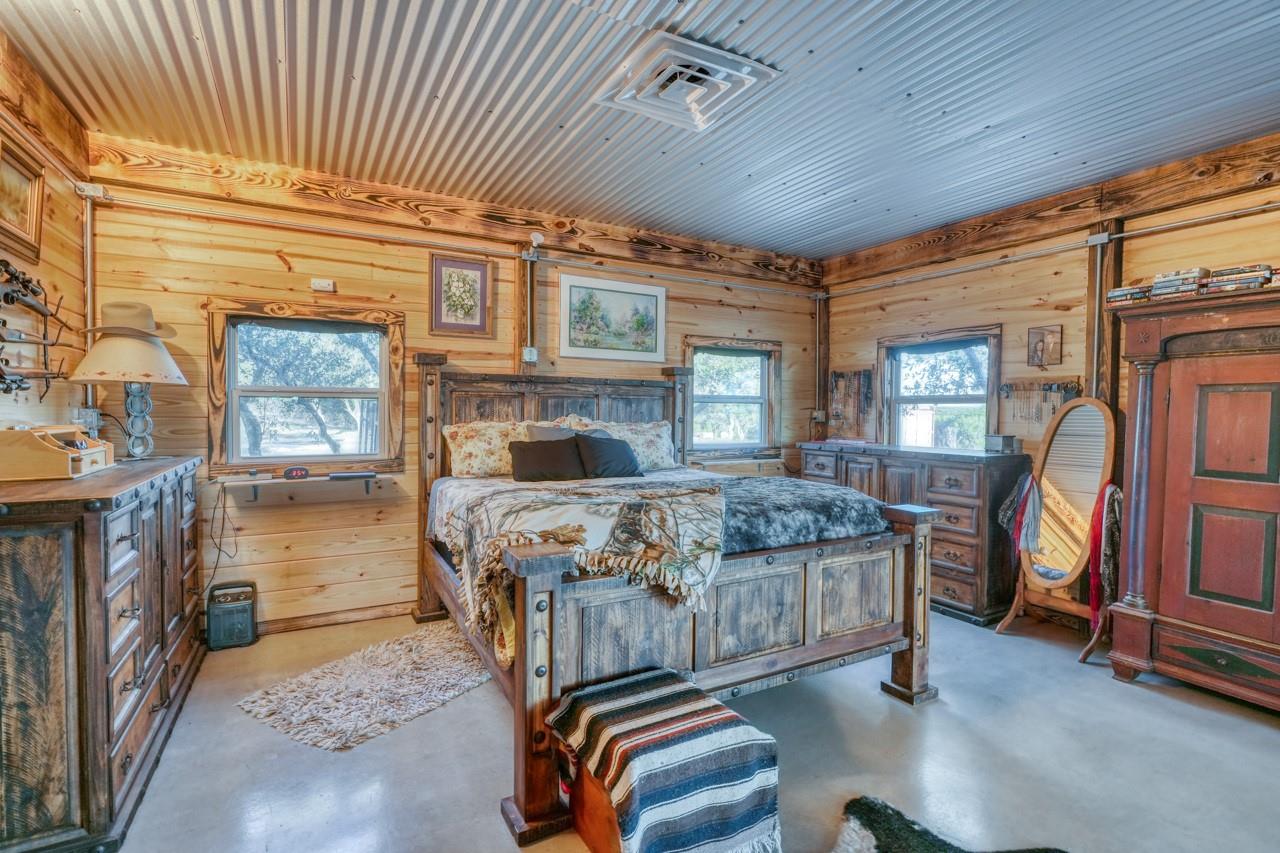 1261 Park Road, Lampasas, TX 76550