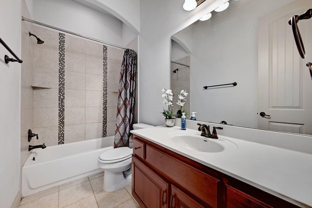 7300 Gilbert Rd, Manor, TX 78653