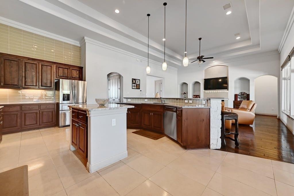 7300 Gilbert Rd, Manor, TX 78653