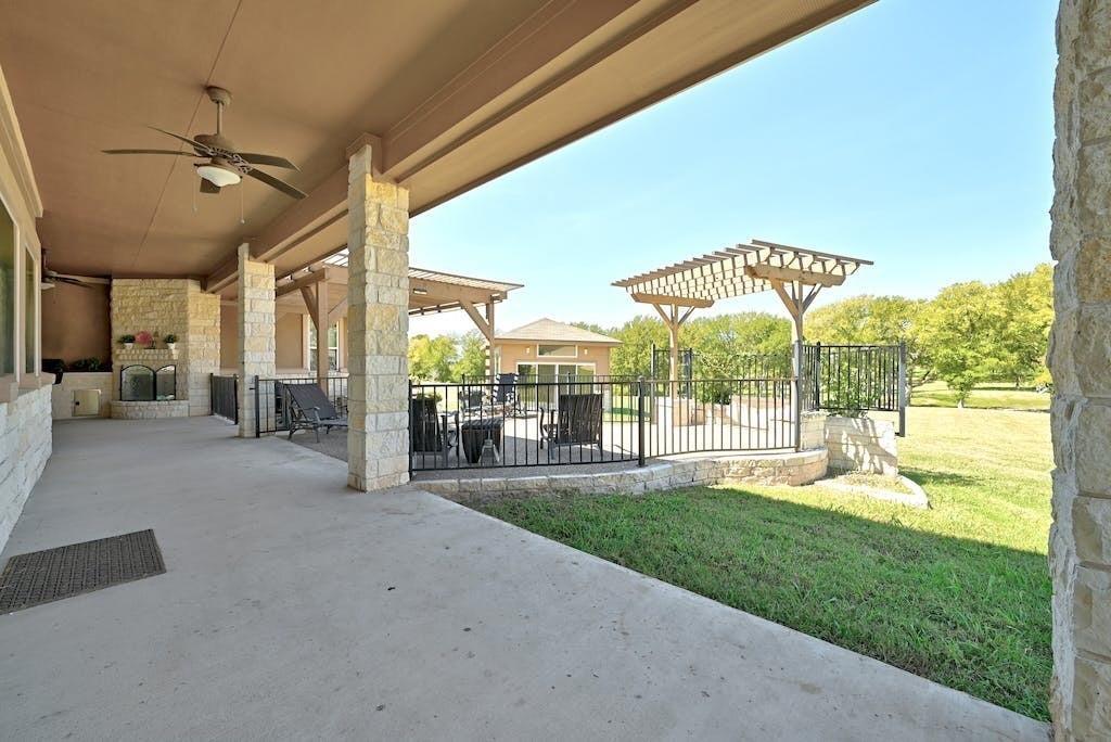 7300 Gilbert Rd, Manor, TX 78653