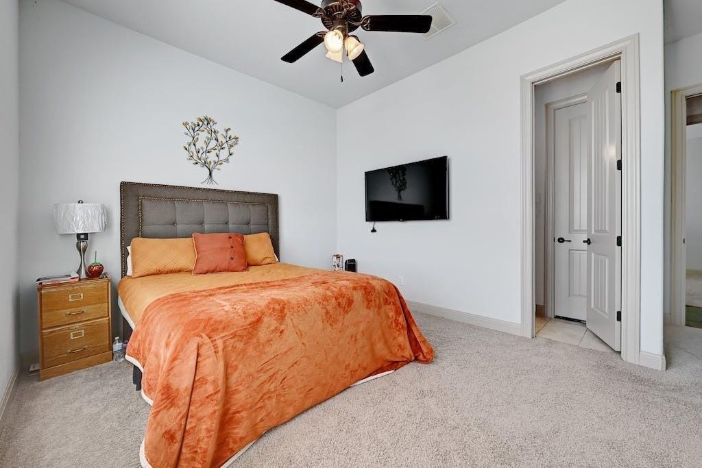7300 Gilbert Rd, Manor, TX 78653