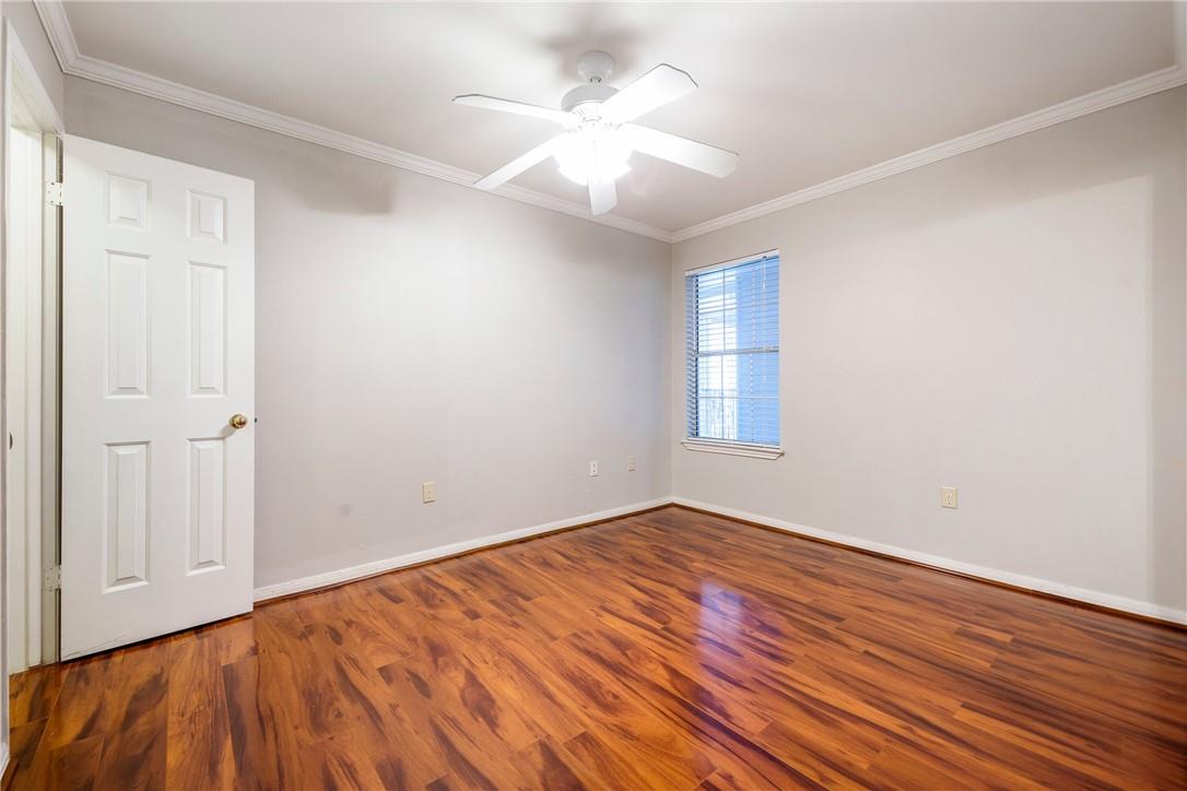 501 W 26 St # 216, Austin, TX 78705