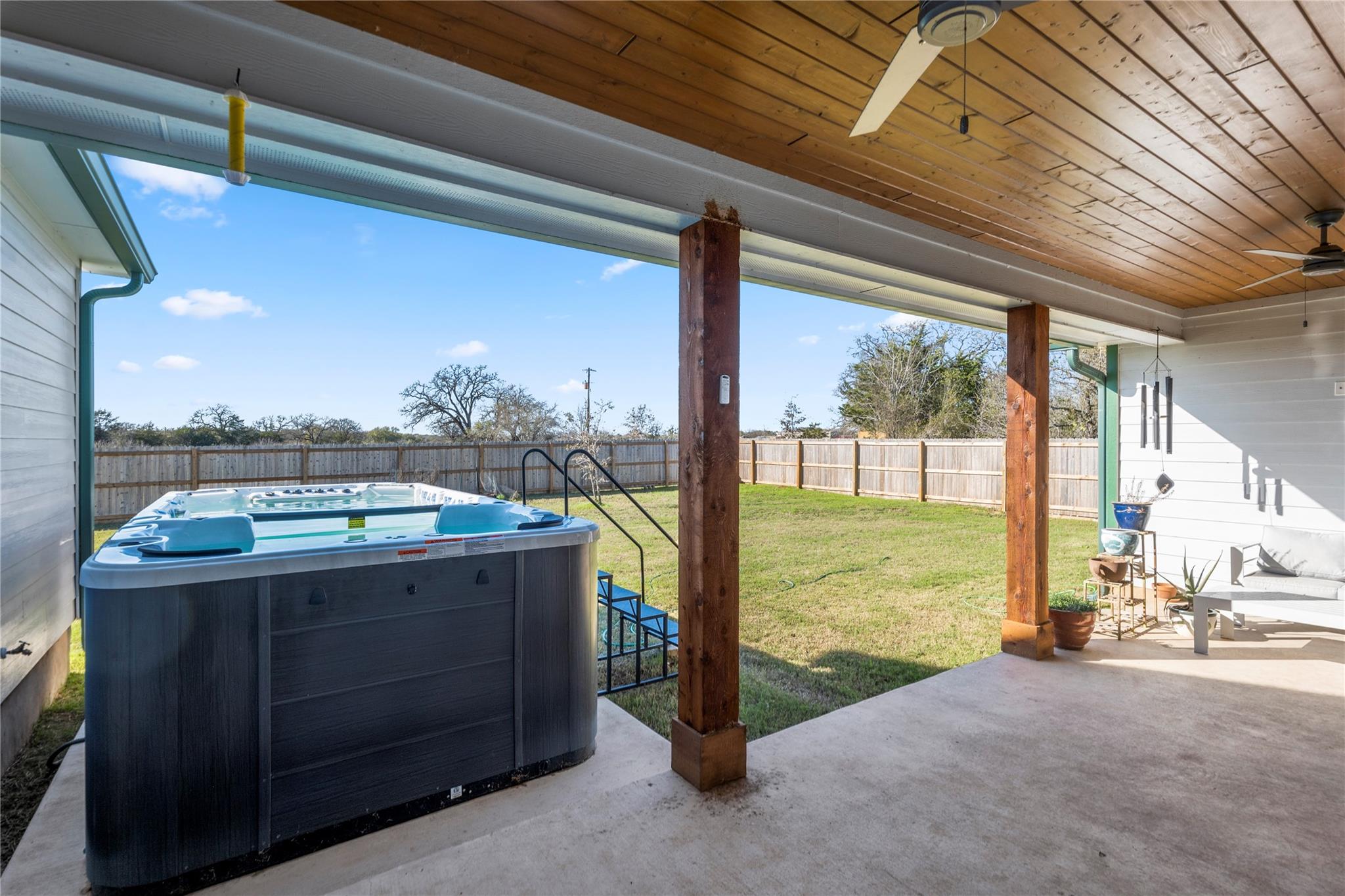 1430 Antioch Rd, Paige, TX 78659