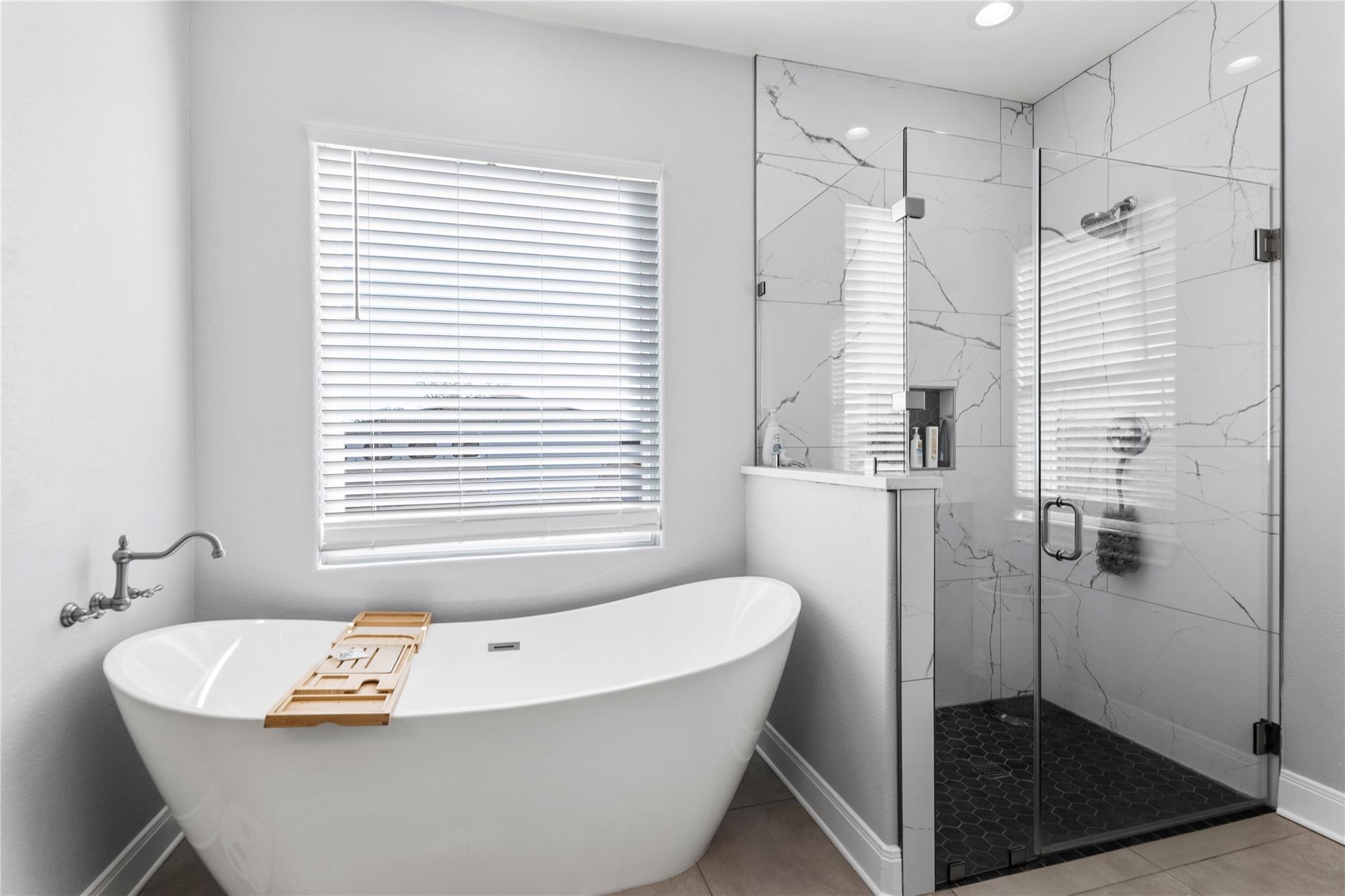 1430 Antioch Rd, Paige, TX 78659