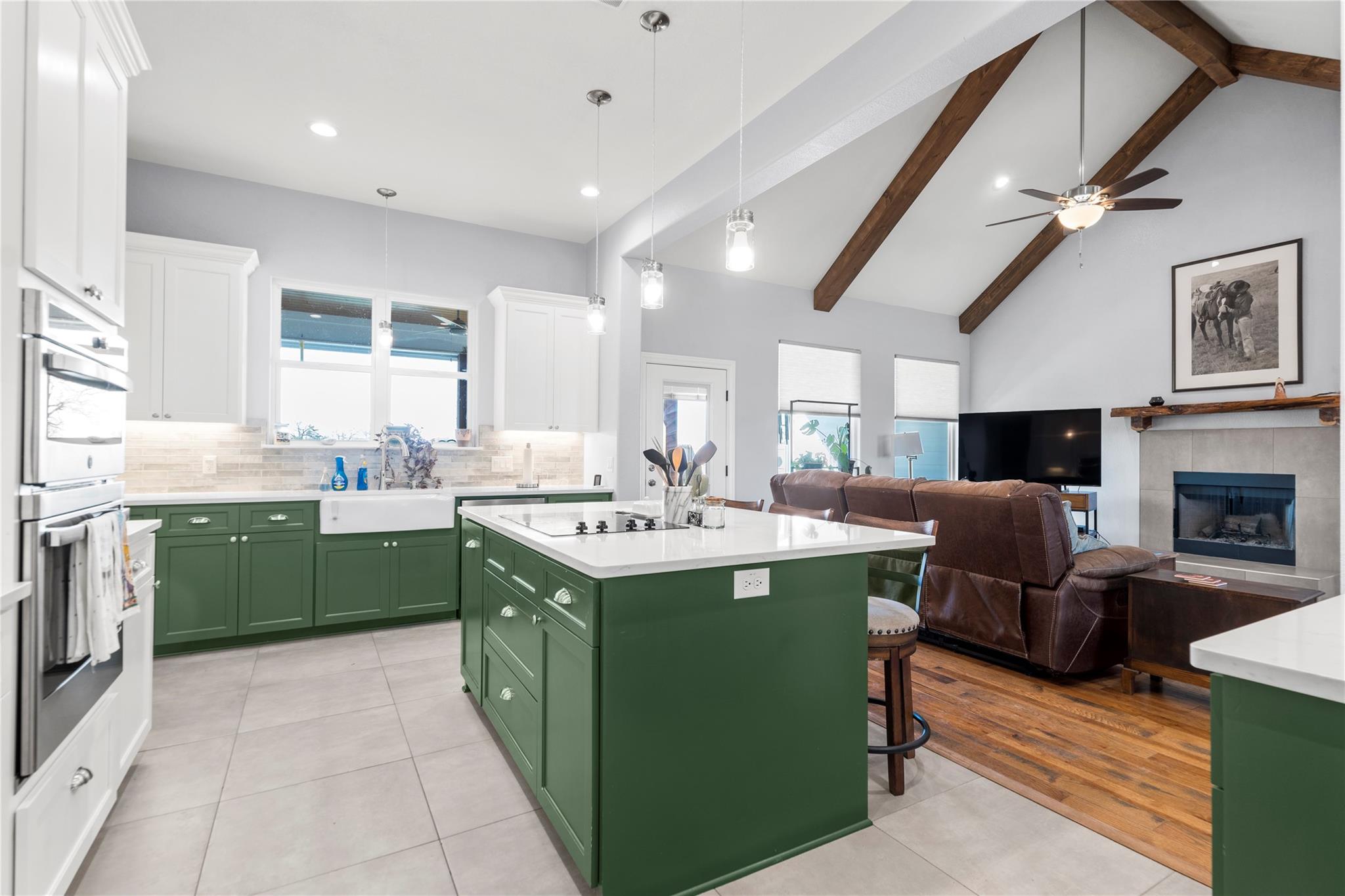 1430 Antioch Rd, Paige, TX 78659