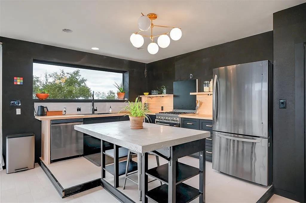 640 Ghost Dancer, Fischer, TX 78623