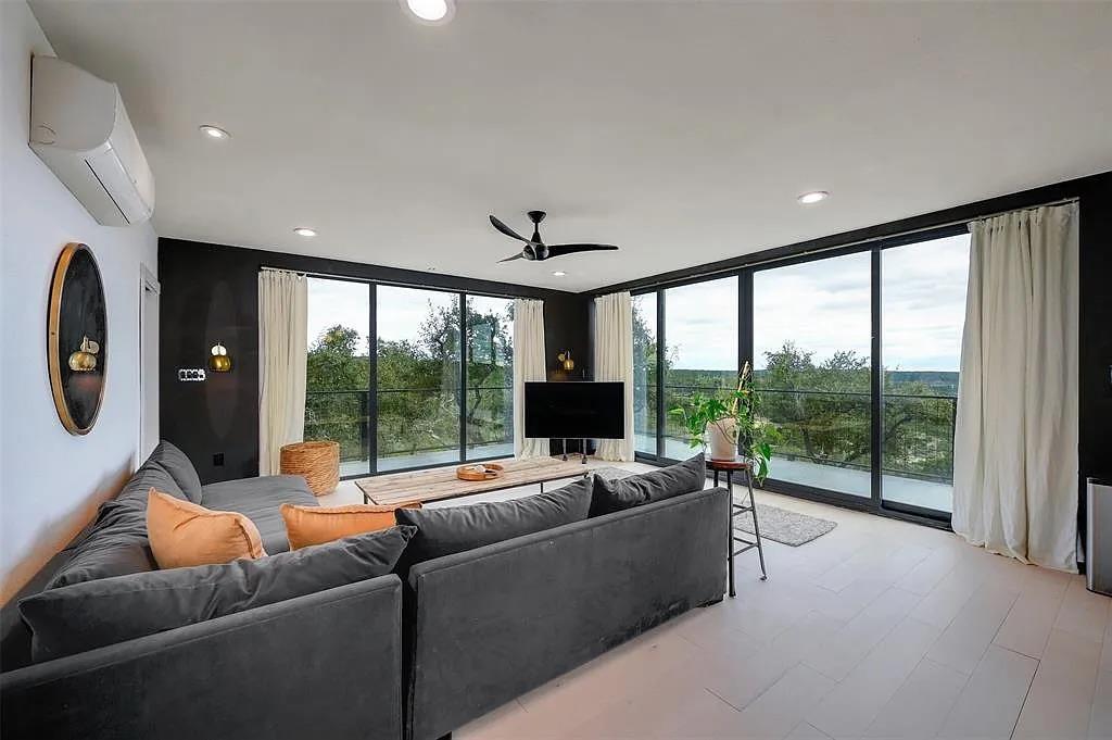 640 Ghost Dancer, Fischer, TX 78623