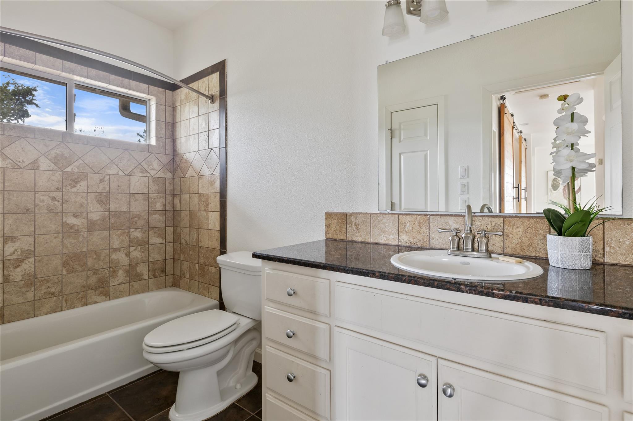 5242 McCormick Mountain Dr # E, Austin, TX 78734