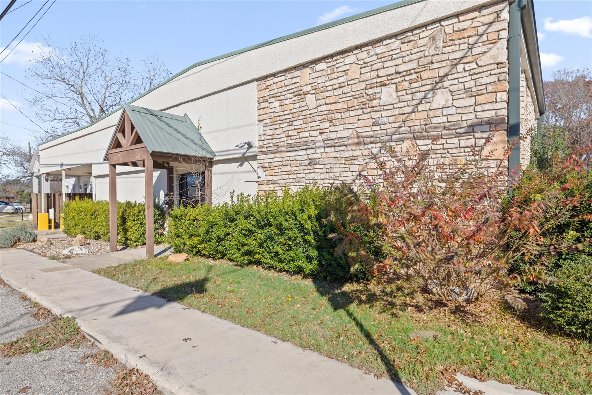 401 Main St, Blanco, TX 78606