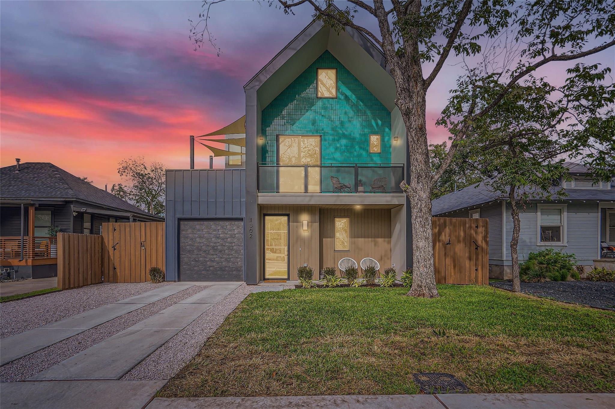 1302 E 2nd St # 1, Austin, TX 78702