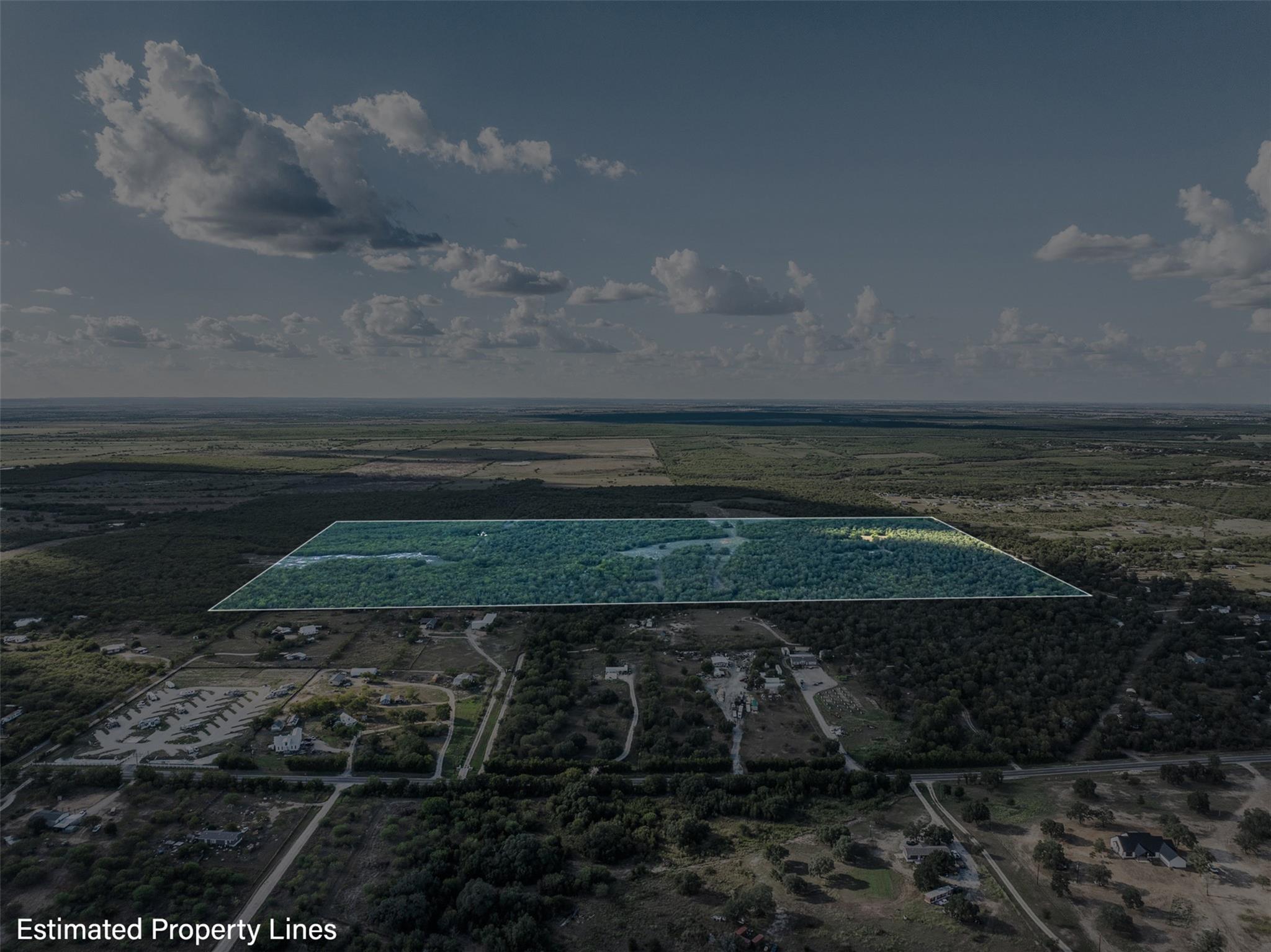 399 Seals Creek Rd, Lockhart, TX 78644