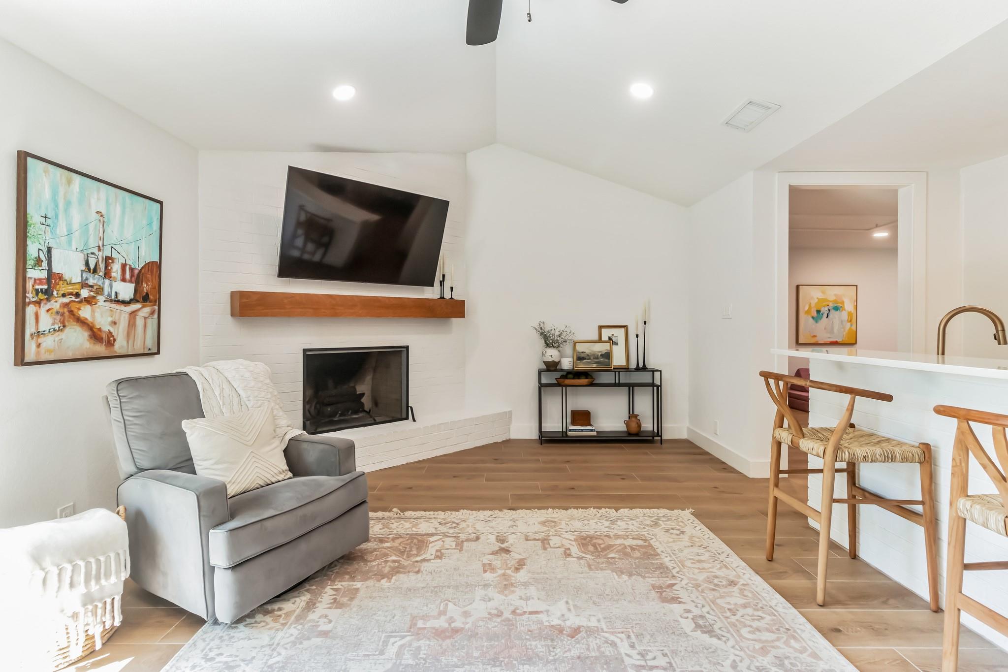 213 Clear Springs Rd, Georgetown, TX 78628