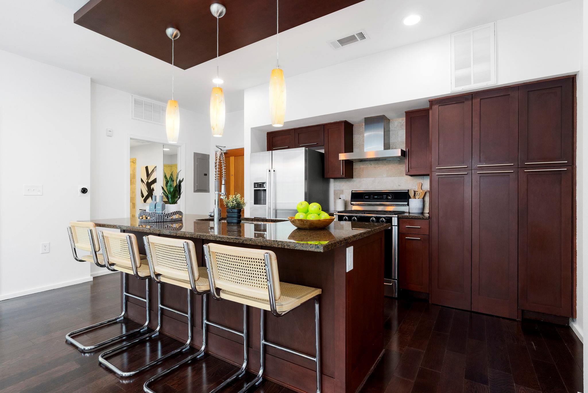 1600 Barton Springs Rd # 5204, Austin, TX 78704
