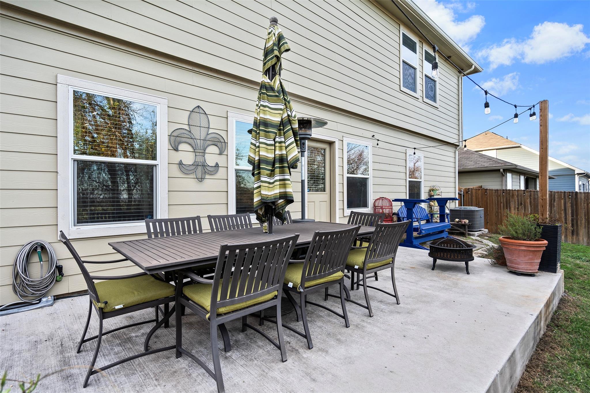 204 Armano Bayou Way, Hutto, TX 78634