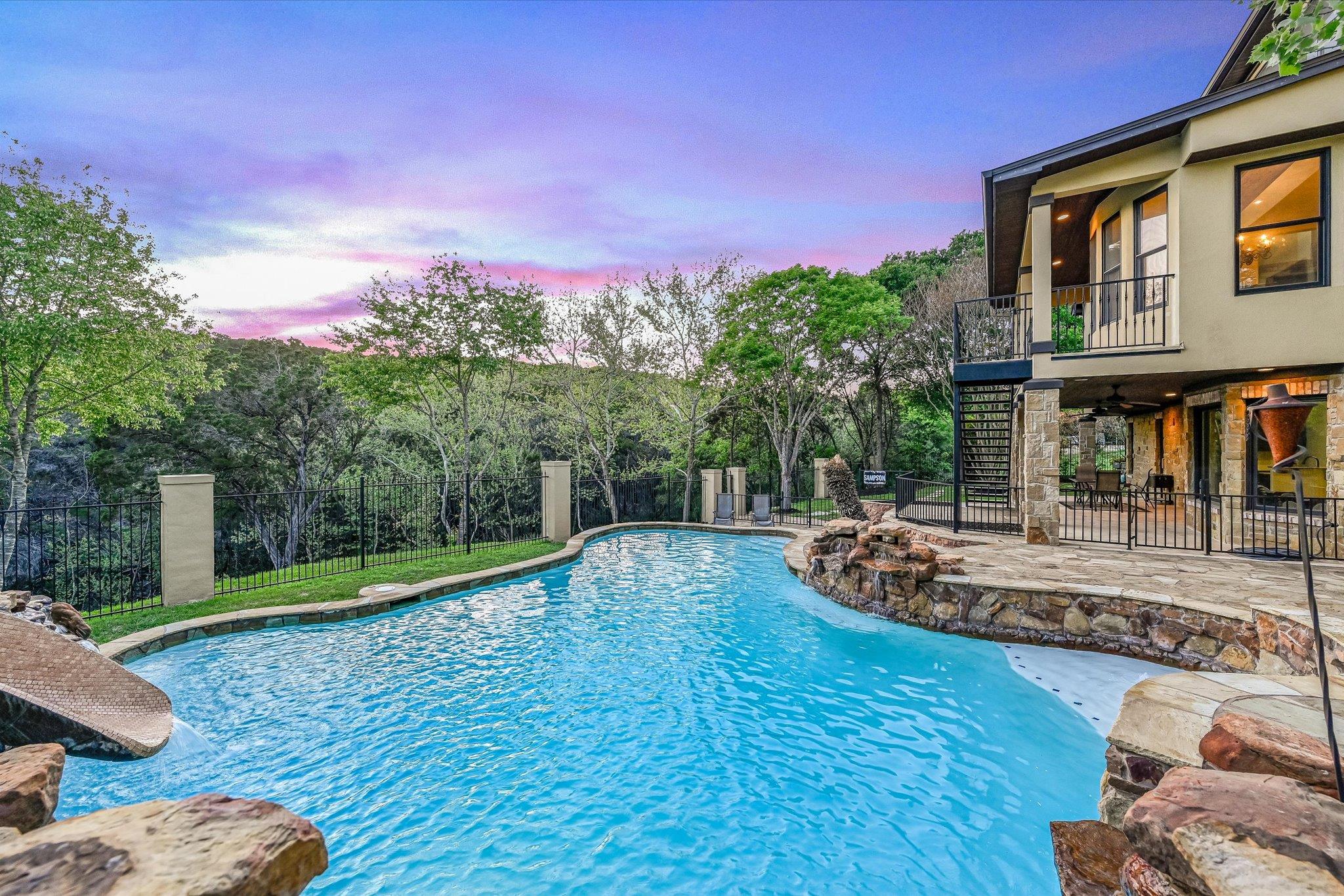 5722 Standing Rock Dr, Austin, TX 78730