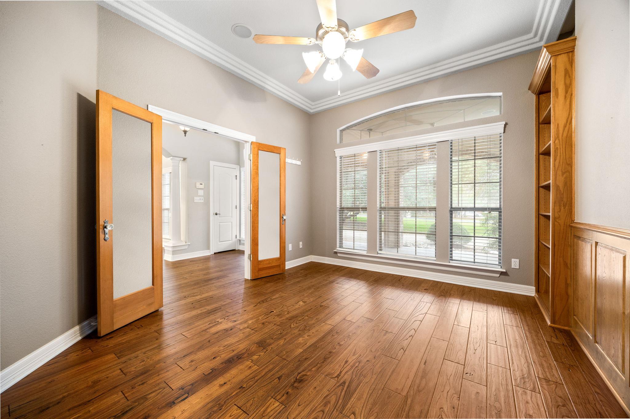 204 Woodland Park, Georgetown, TX 78633