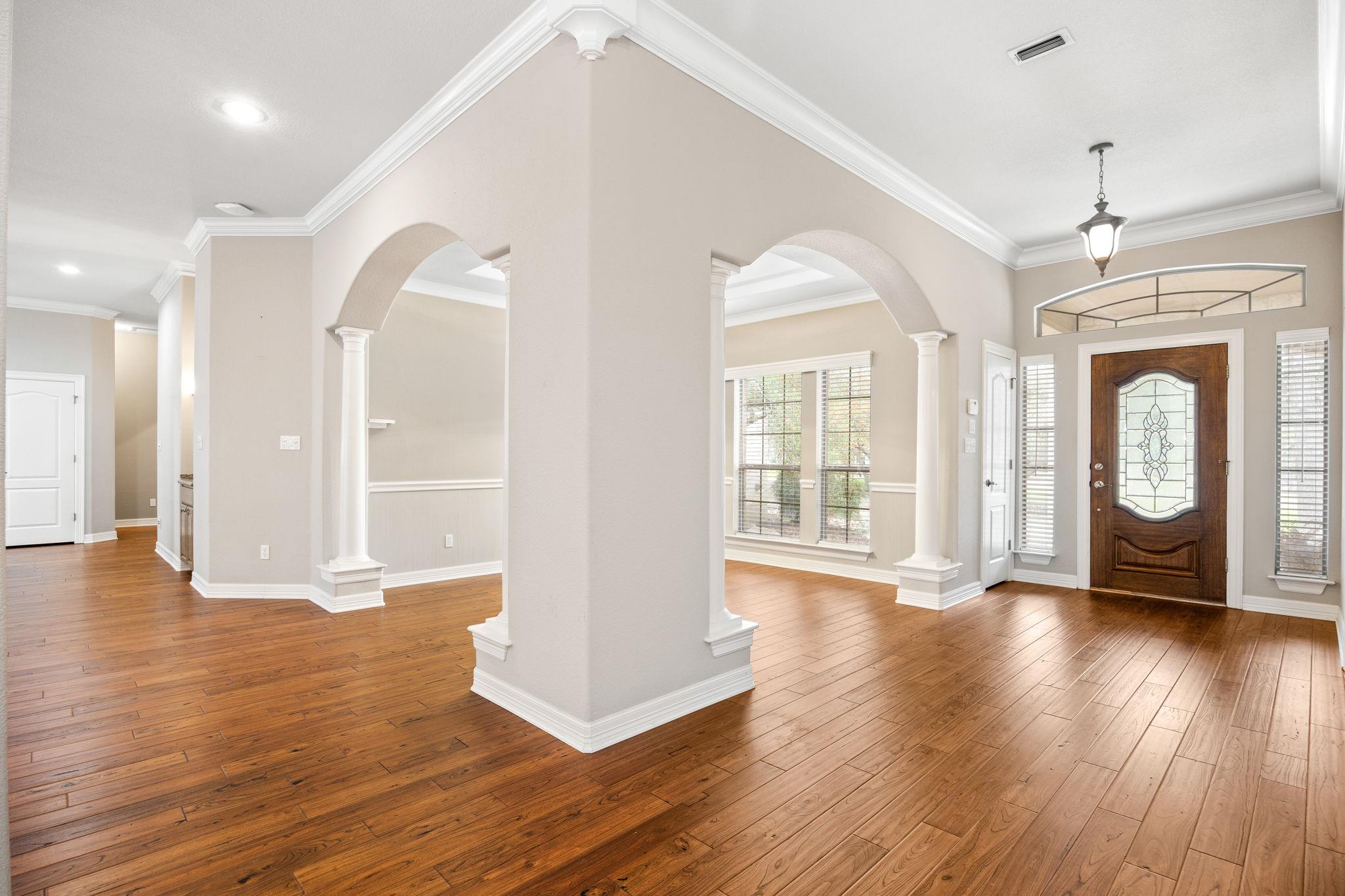 204 Woodland Park, Georgetown, TX 78633