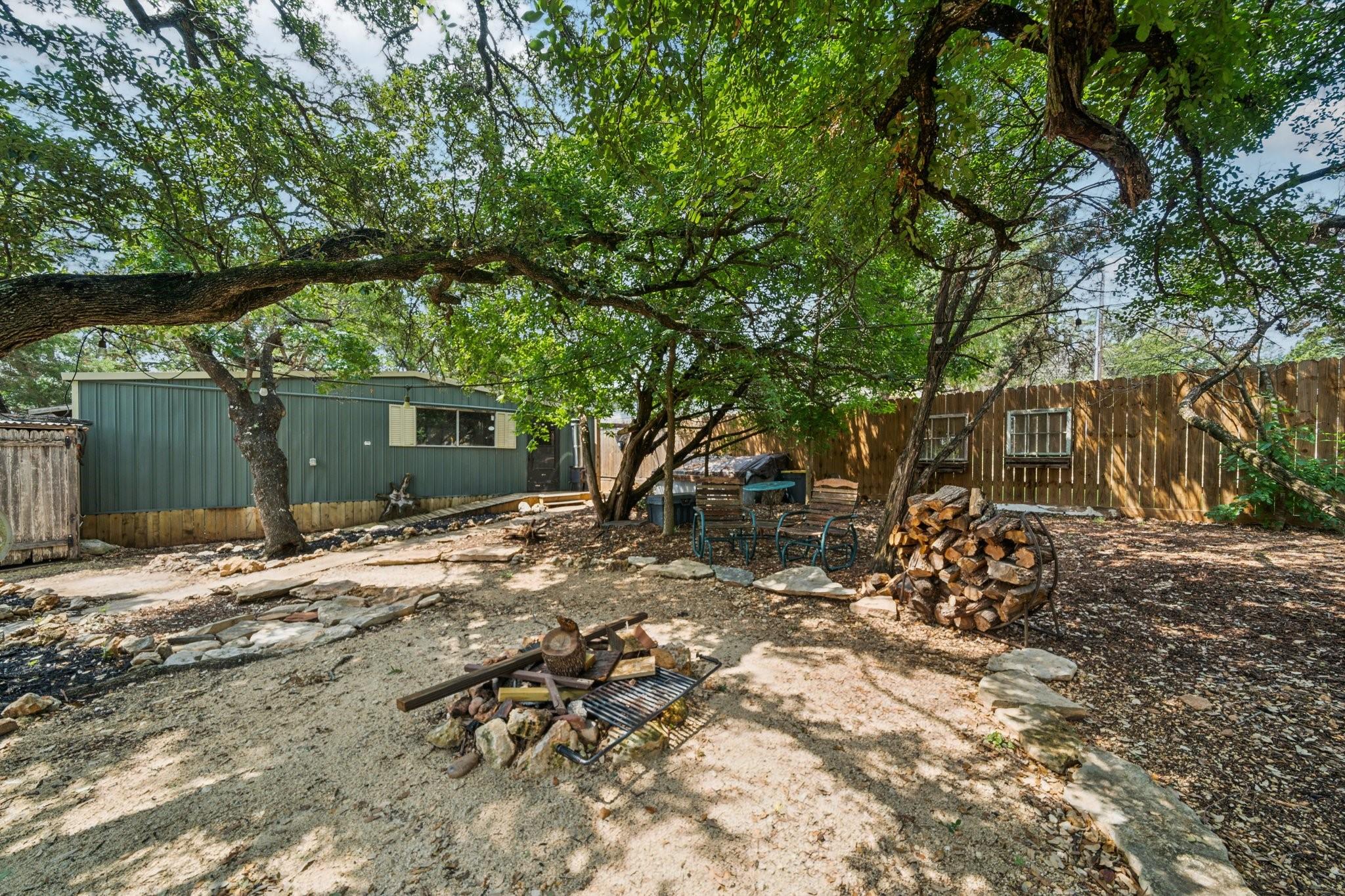 700 RAMBLEWOOD Dr, Canyon Lake, TX 78133